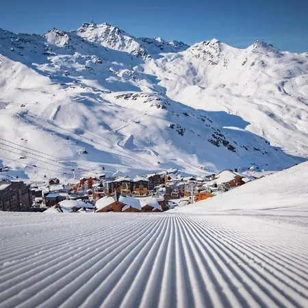 In Near Slopes * Val Thorens