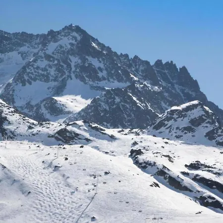 In Near Slopes Val Thorens